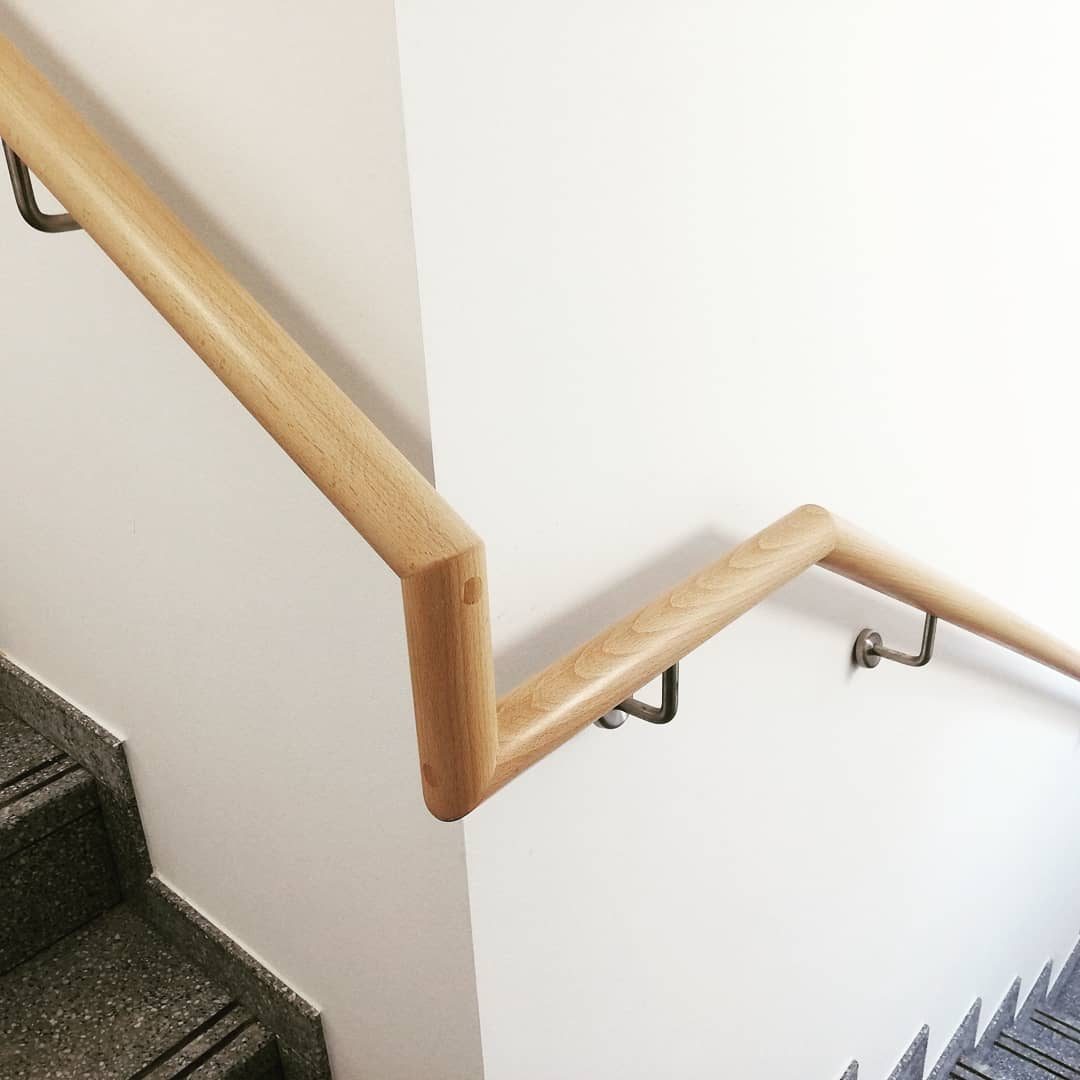 Rundhandläufe aus Buchenholz